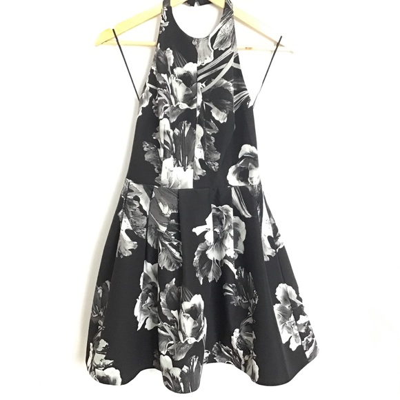 KEEPSAKE BEAUTIFUL LIAR BACKLESS DRESS - Picture 9 of 16